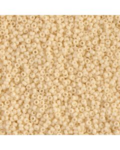 Miyuki Rocailles 15/0 0492 Opaque Rich Cream