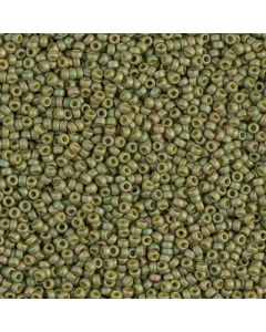Miyuki Rocailles 15/0 2033 Matte Opaque Light Yellow Green Gold Luster AB