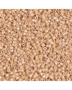 Miyuki Delica 11/0 DB0205 Light Caramel Ceylon