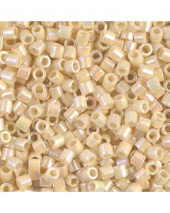 Miyuki Delica 8/0 DBL0157 Opaque Cream AB