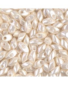 Miyuki Long Magatama 0592 Antique Ivory Pearl Ceylon