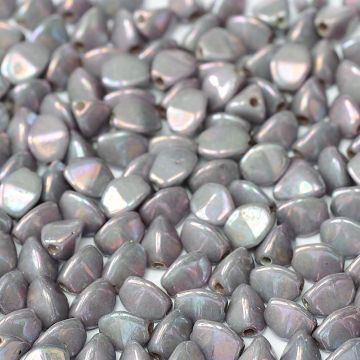 Pinch Chalk White Iris